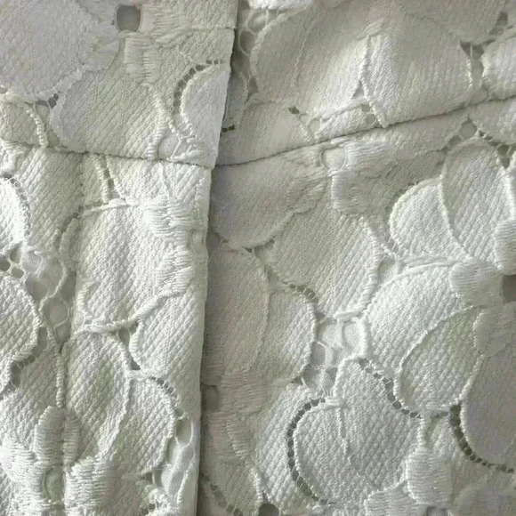 Diane von Furstenberg DVF White Lace Naples Shorts Size 2 - Picture 10 of 12